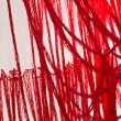 牛島光太郎の作品『scene』。文字を刺繍した物語性の強い作品。